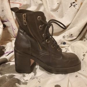 ROC Australia Intent Black Boots size 38